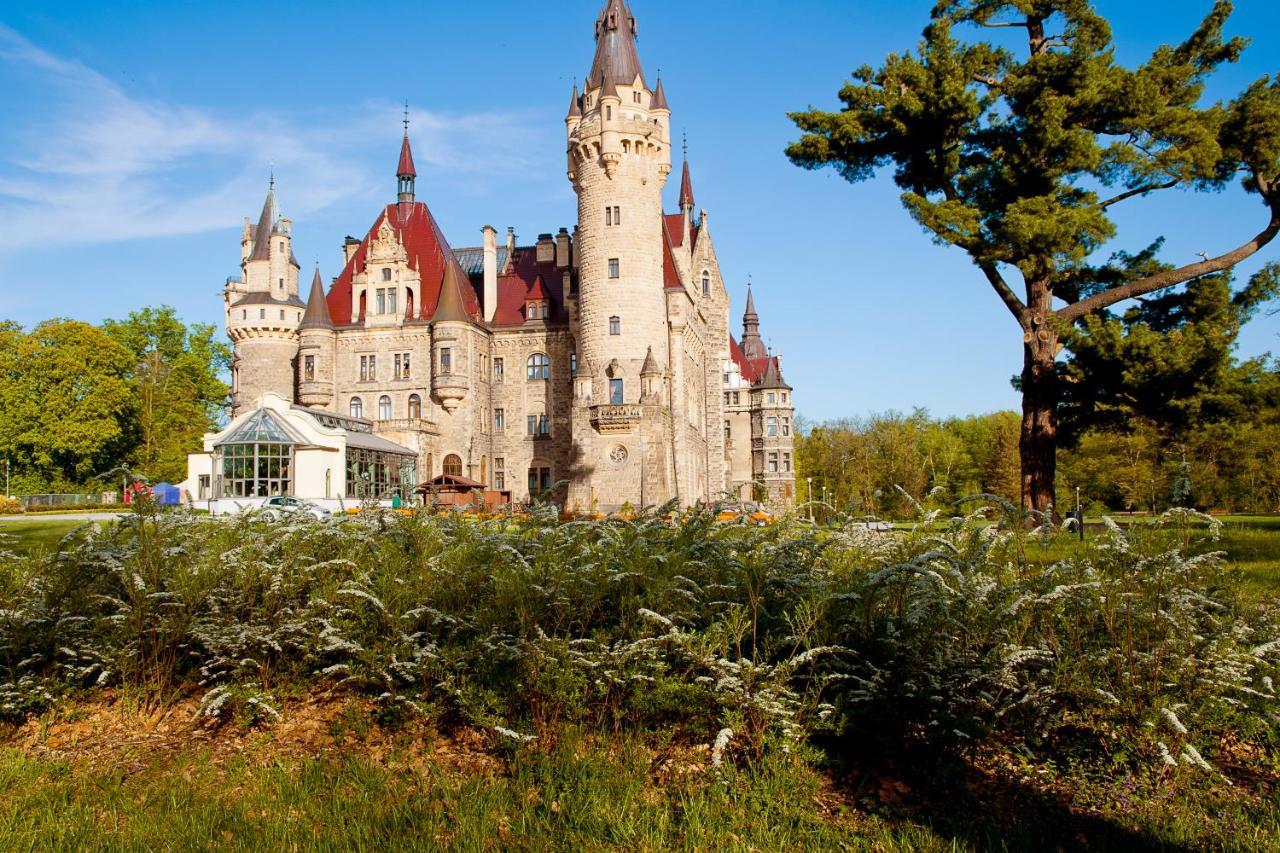 Moszna Zamek Hotel Exterior foto